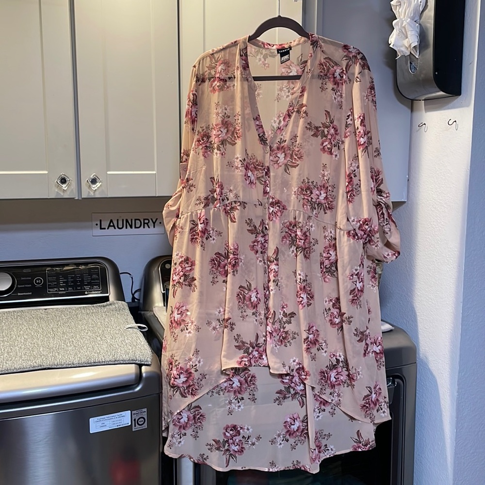 Floral hi-lo tunic blouse size 3x